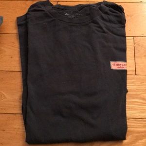 Navy Vineyard Vines T shirt